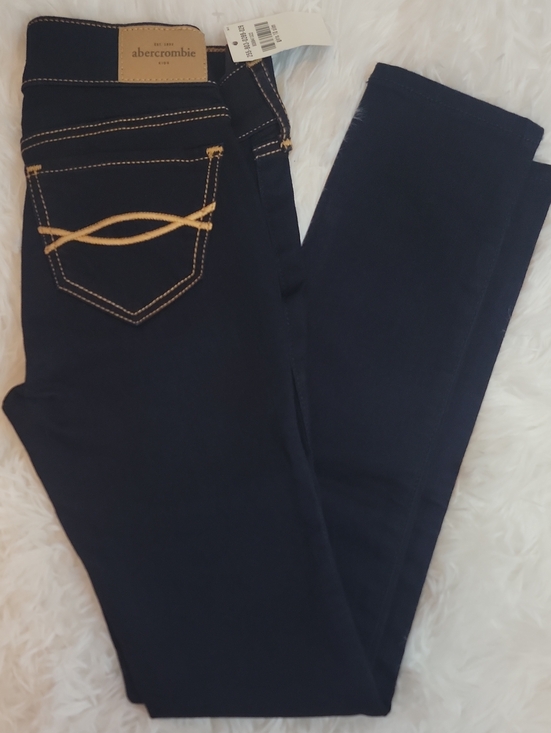 Abercrombie & Fitch Other - NWT Abercrombie Kids Girls 10 Slim Skinny Jegging Jeans. Size 10 Slim